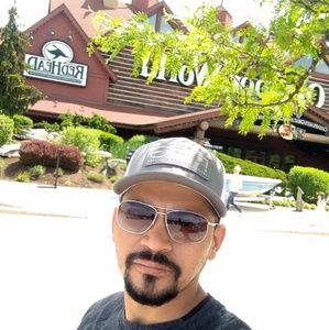 Meet your Posher, Jaime